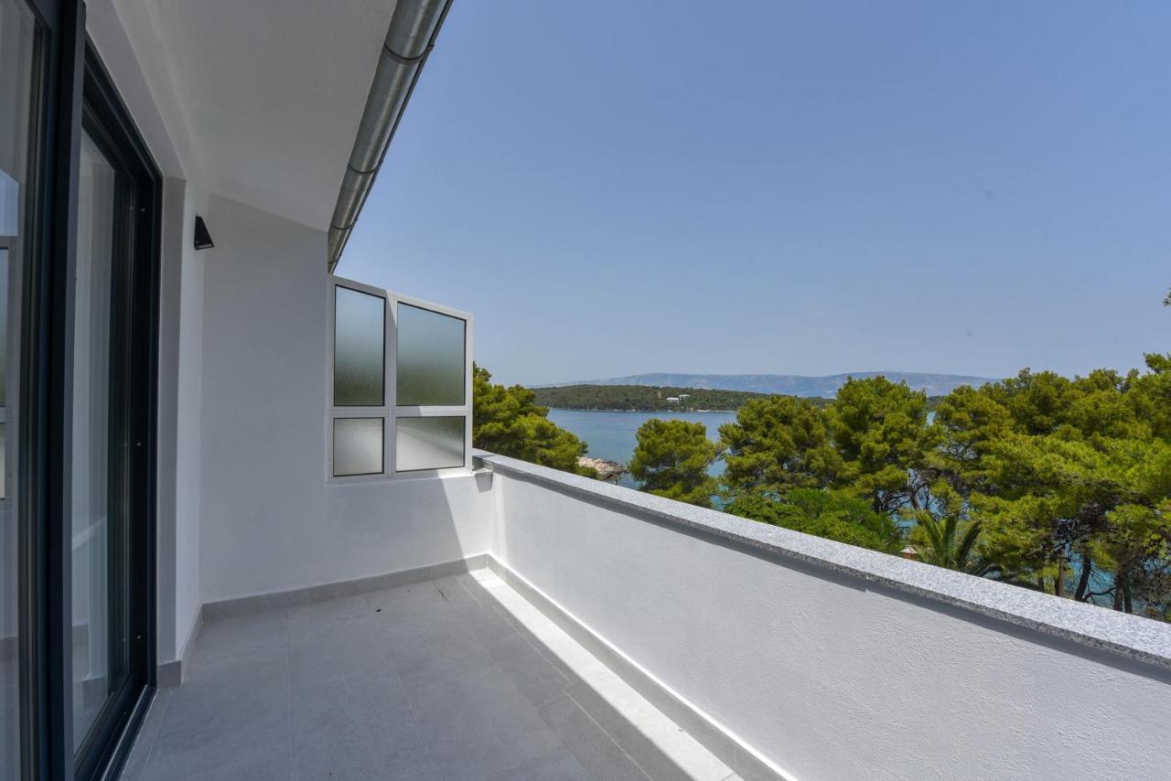 Lazaneo Seafront Apartments, Jelsa  Extérieur photo