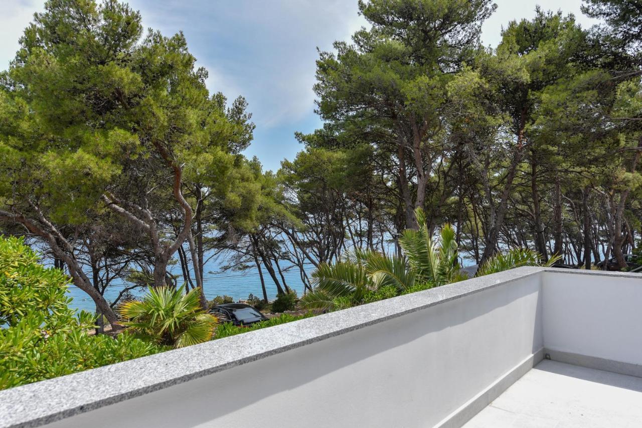 Lazaneo Seafront Apartments, Jelsa  Extérieur photo