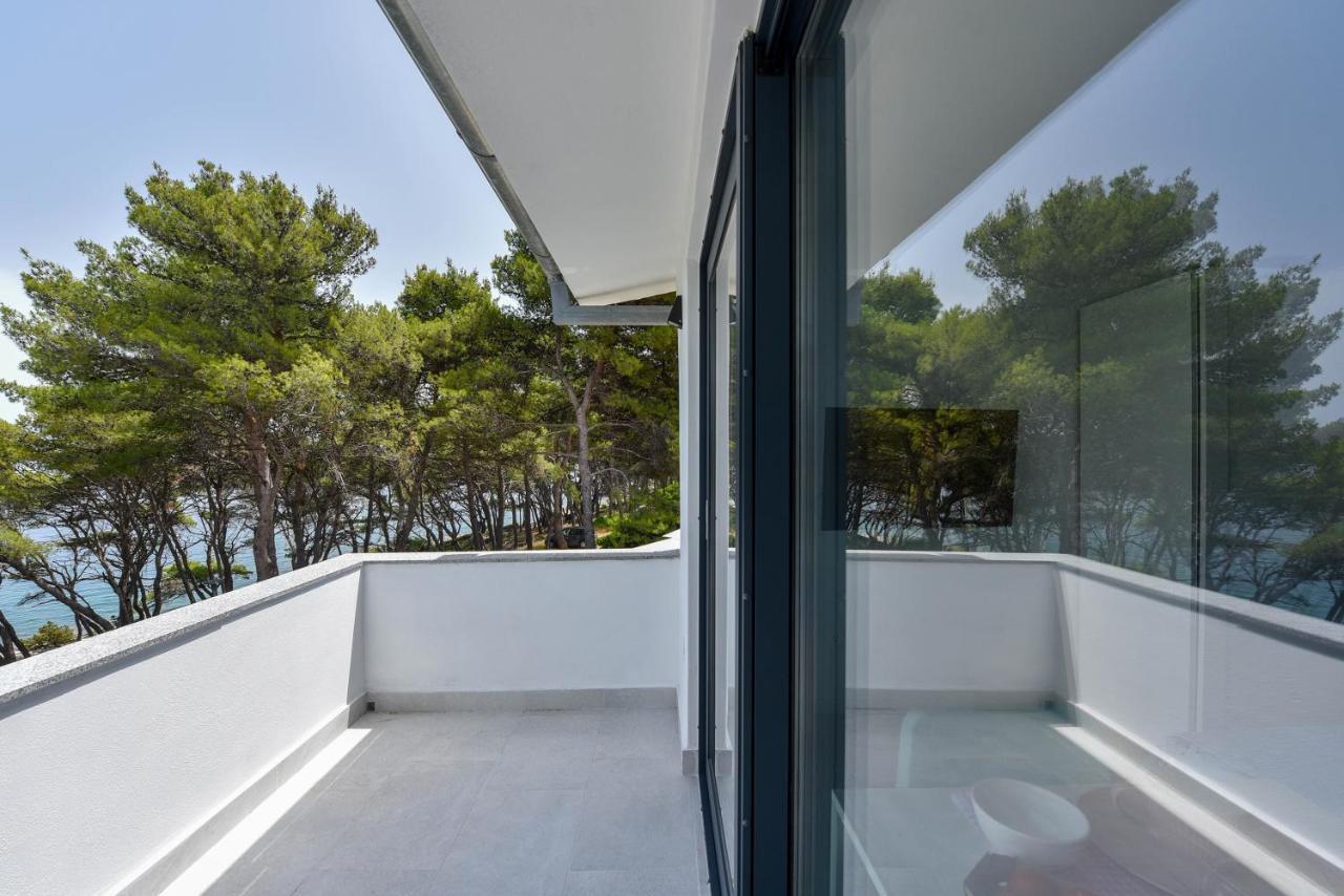 Lazaneo Seafront Apartments, Jelsa  Extérieur photo