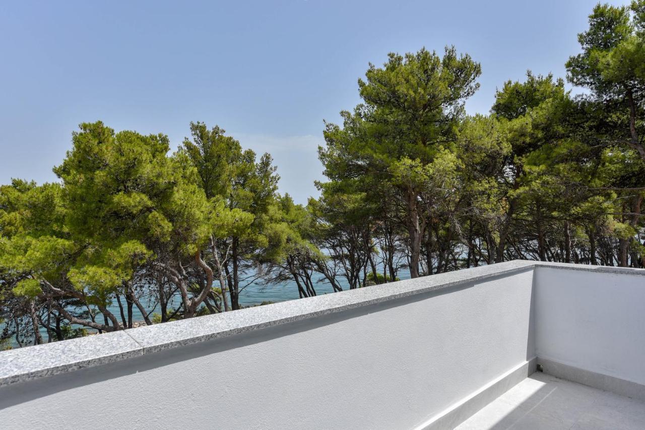 Lazaneo Seafront Apartments, Jelsa  Extérieur photo